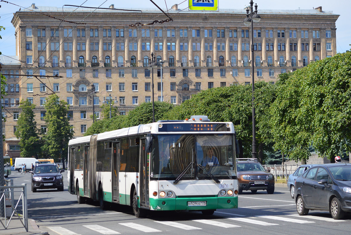 Санкт-Петербург, ЛиАЗ-6213.20 № 7831