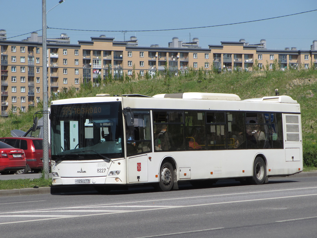 Санкт-Петербург, МАЗ-203.085 № 8227