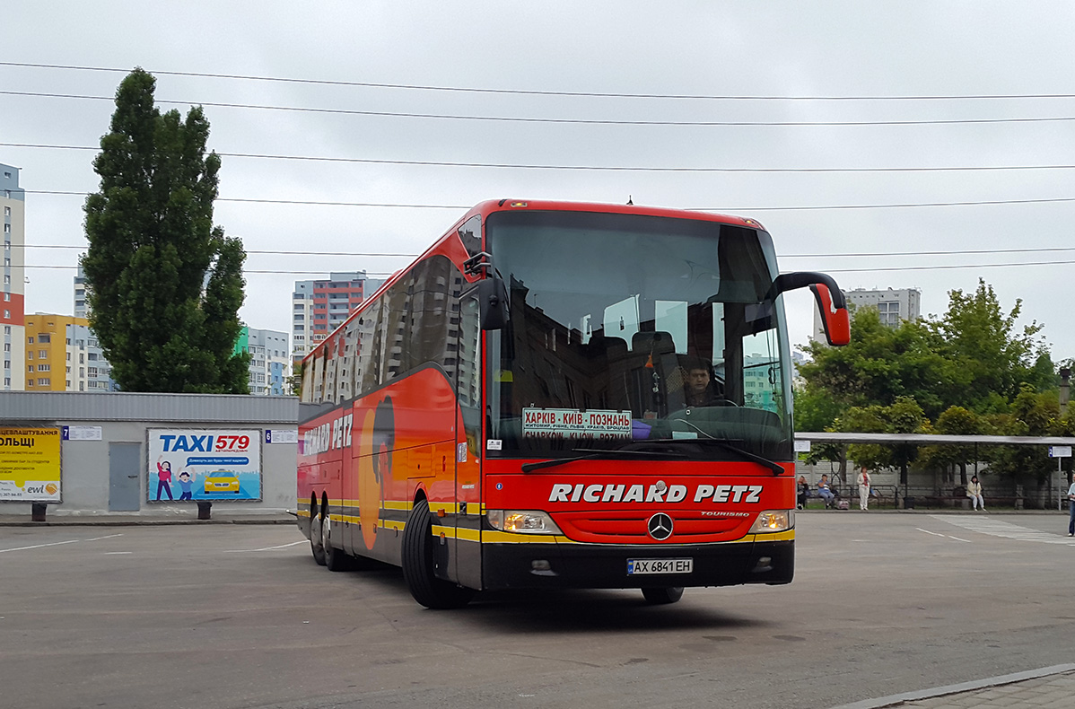 Харьковская область, Mercedes-Benz Tourismo II L 17RHD № AX 6841 EH