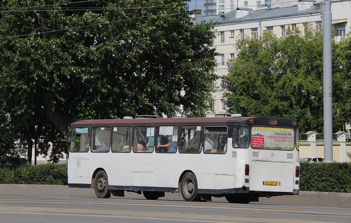 Свердловская область, Mercedes-Benz O305 № КВ 300 66