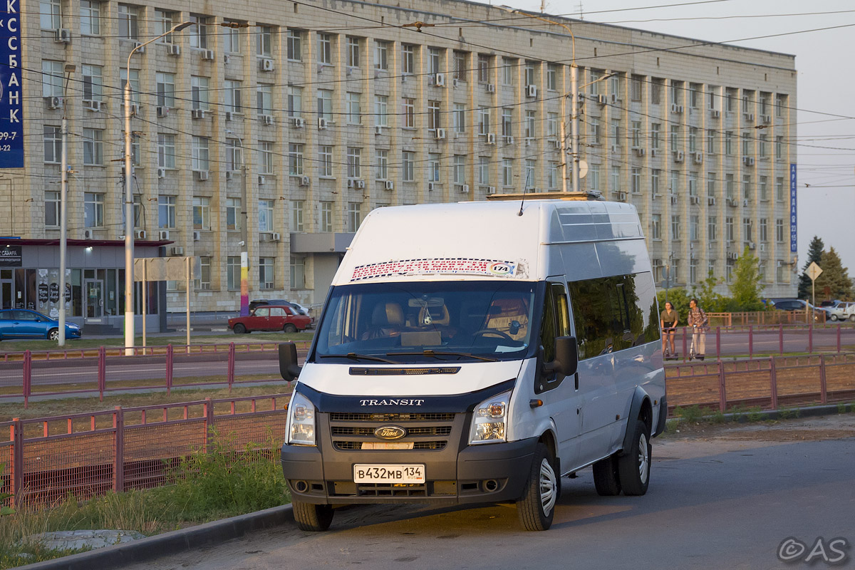 Волгоградская область, Самотлор-НН-3236 (Ford Transit) № В 432 МВ 134