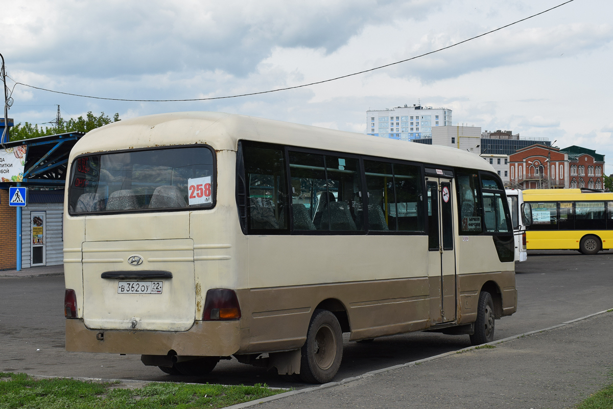 Алтайский край, Hyundai County Deluxe № В 362 ОУ 22