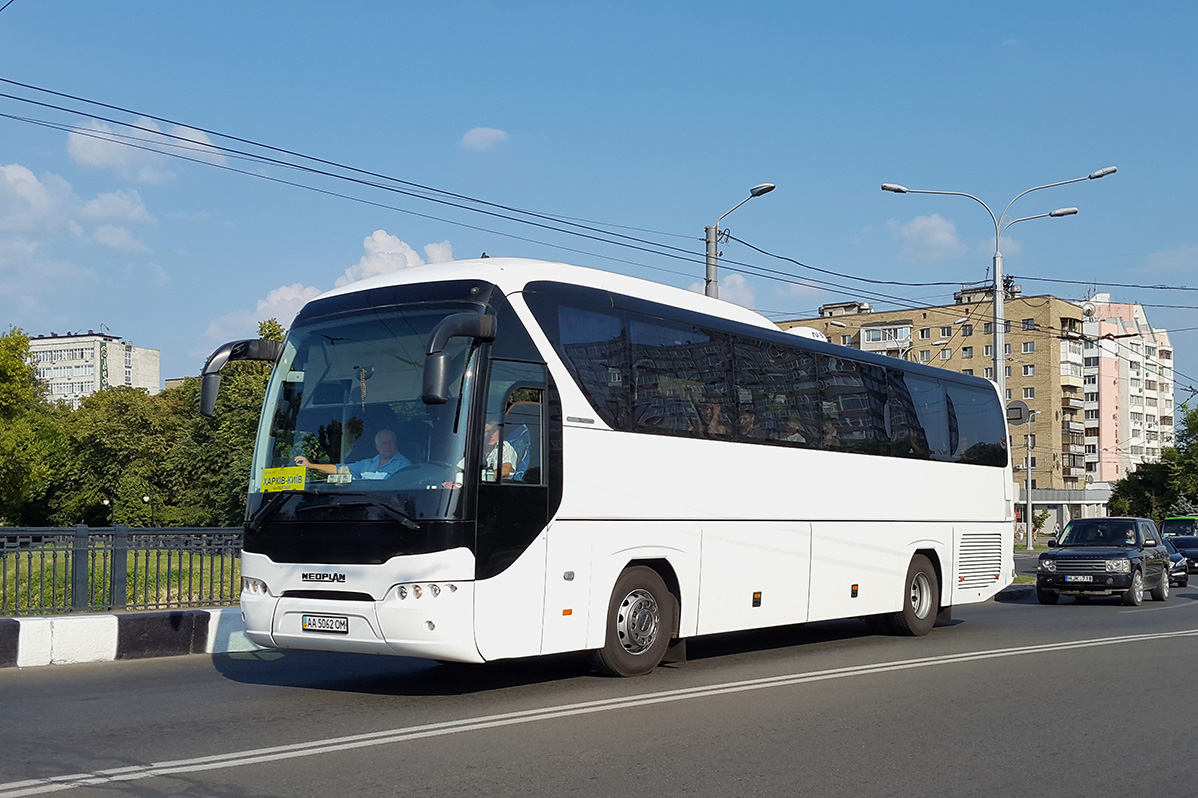 Киев, Neoplan P21 N2216SHD Tourliner SHD № AA 5062 OM