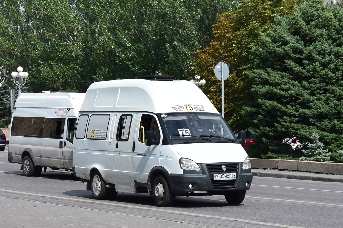 Волгоградская область, Луидор-225000 (ГАЗ-322133) № Е 005 МО 134