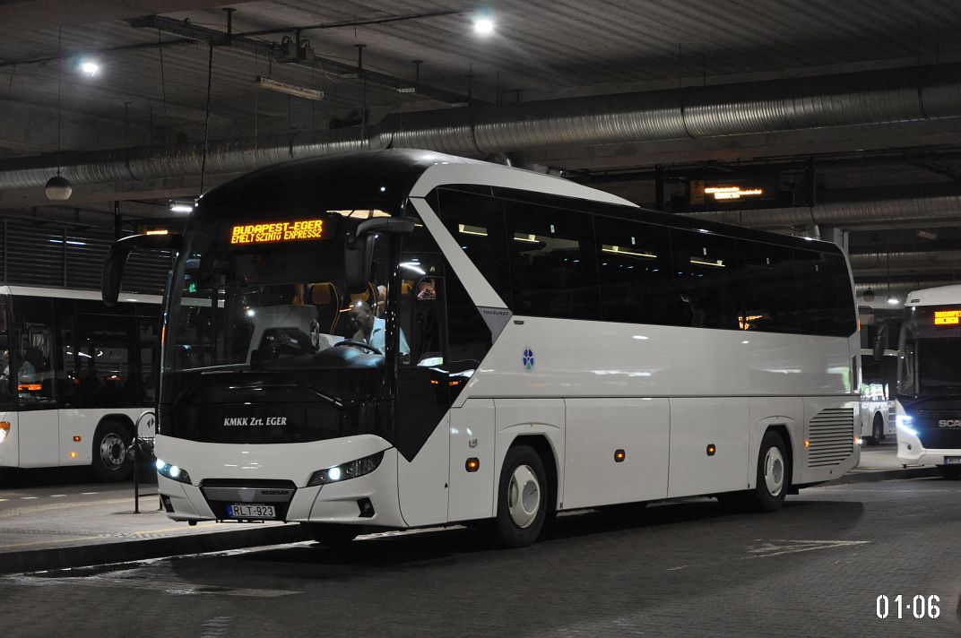 Венгрия, Neoplan P21 N2216SHD Tourliner SHD № RLT-923