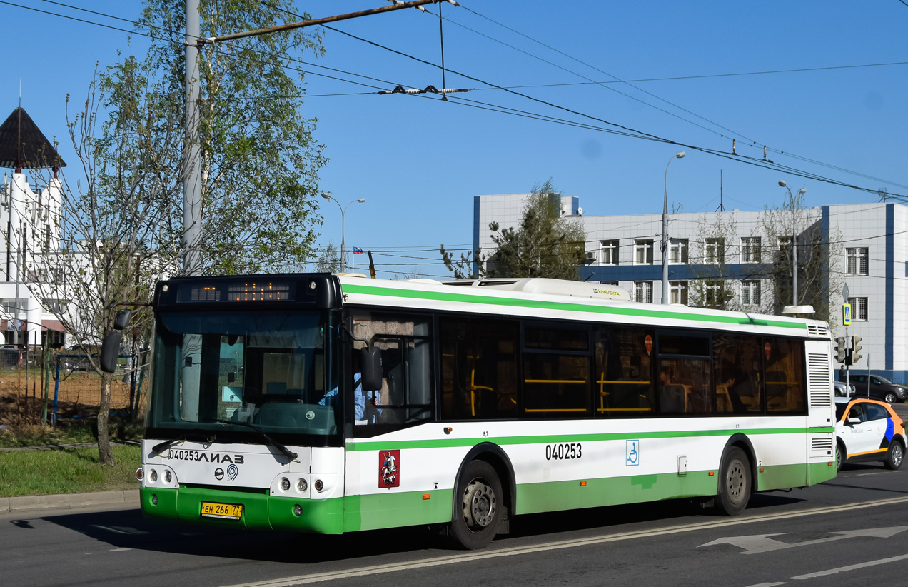 Moskau, LiAZ-5292.22 (2-2-2) Nr. 040253