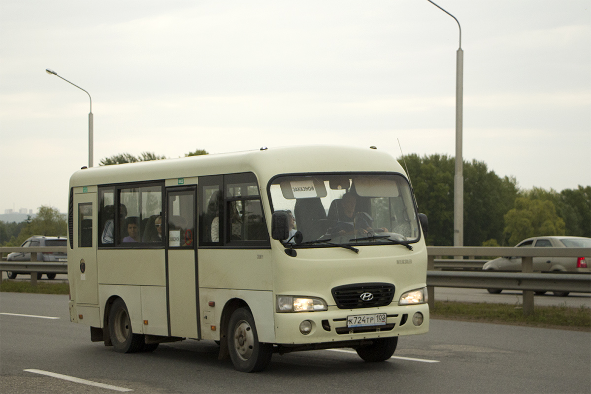 Башкортостан, Hyundai County SWB C08 (РЗГА) № К 724 ТР 102