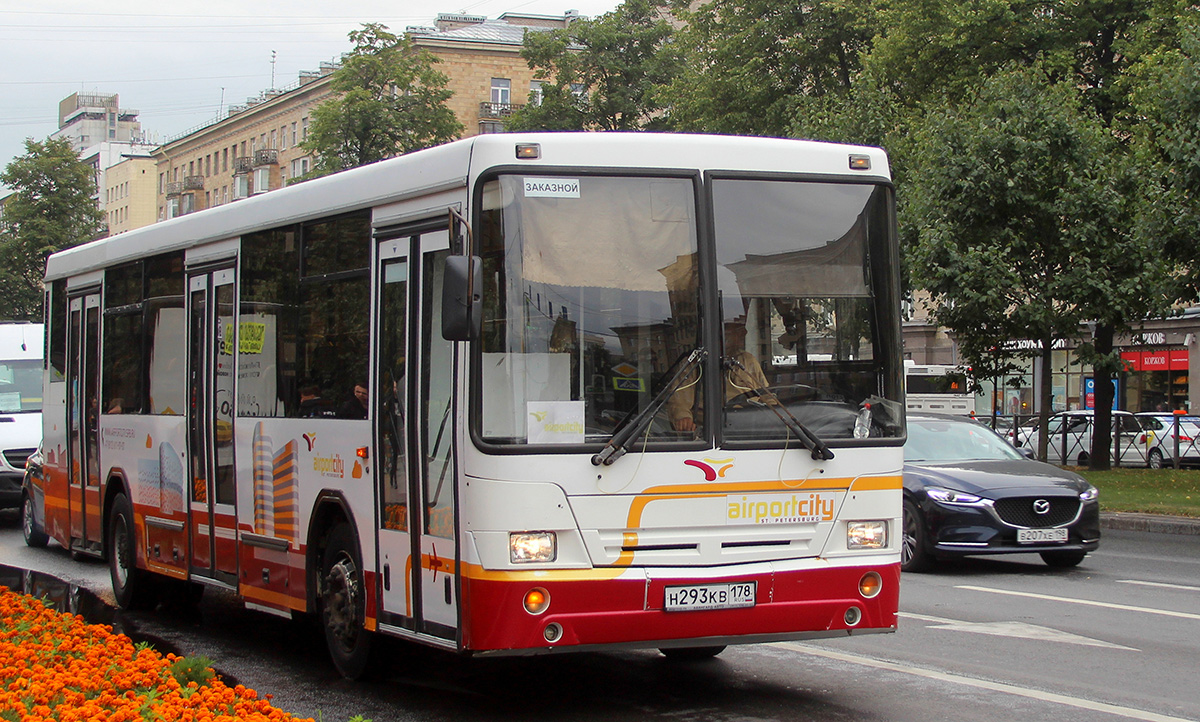 Sankt Petersburg, NefAZ-5299-10-15 Nr. Н 293 КВ 178