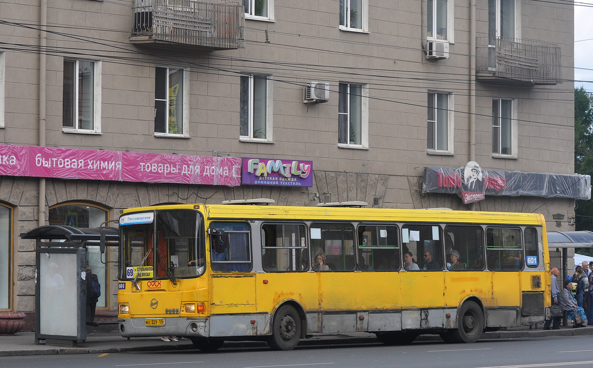 Омская область, ЛиАЗ-5256.45 № 601