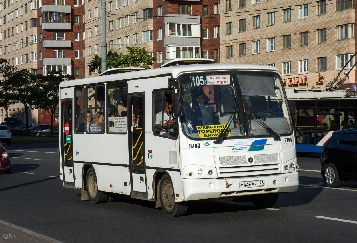 Sankt Petersburg, PAZ-320302-11 Nr 9703