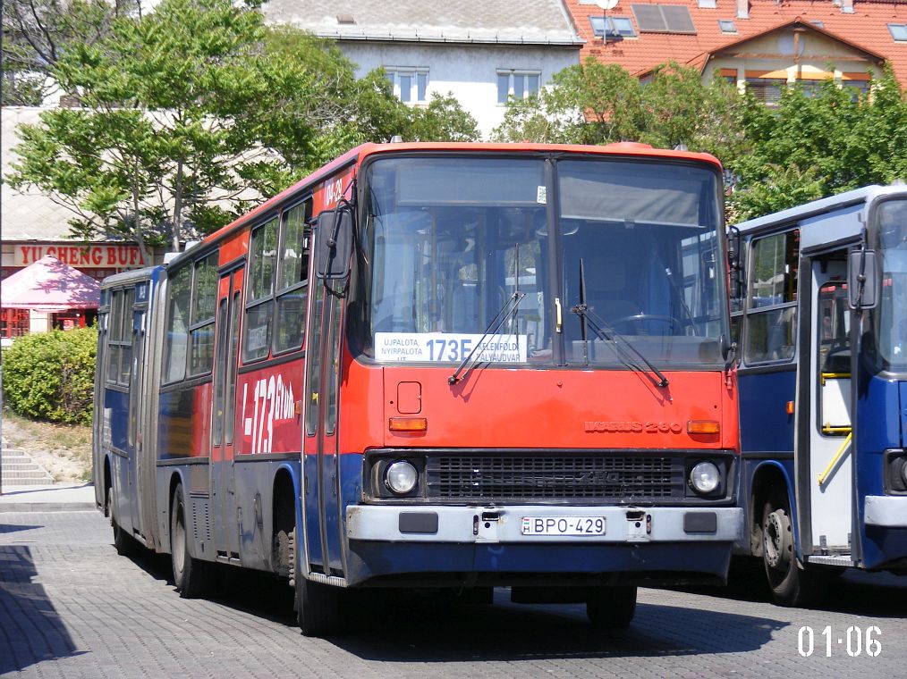 Венгрия, Ikarus 280.40A № 04-29