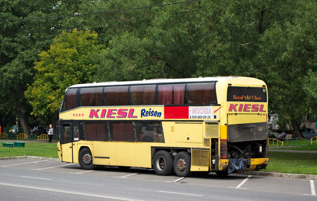 Дагестан, Neoplan N122/3 Skyliner № Е 399 КВ 82