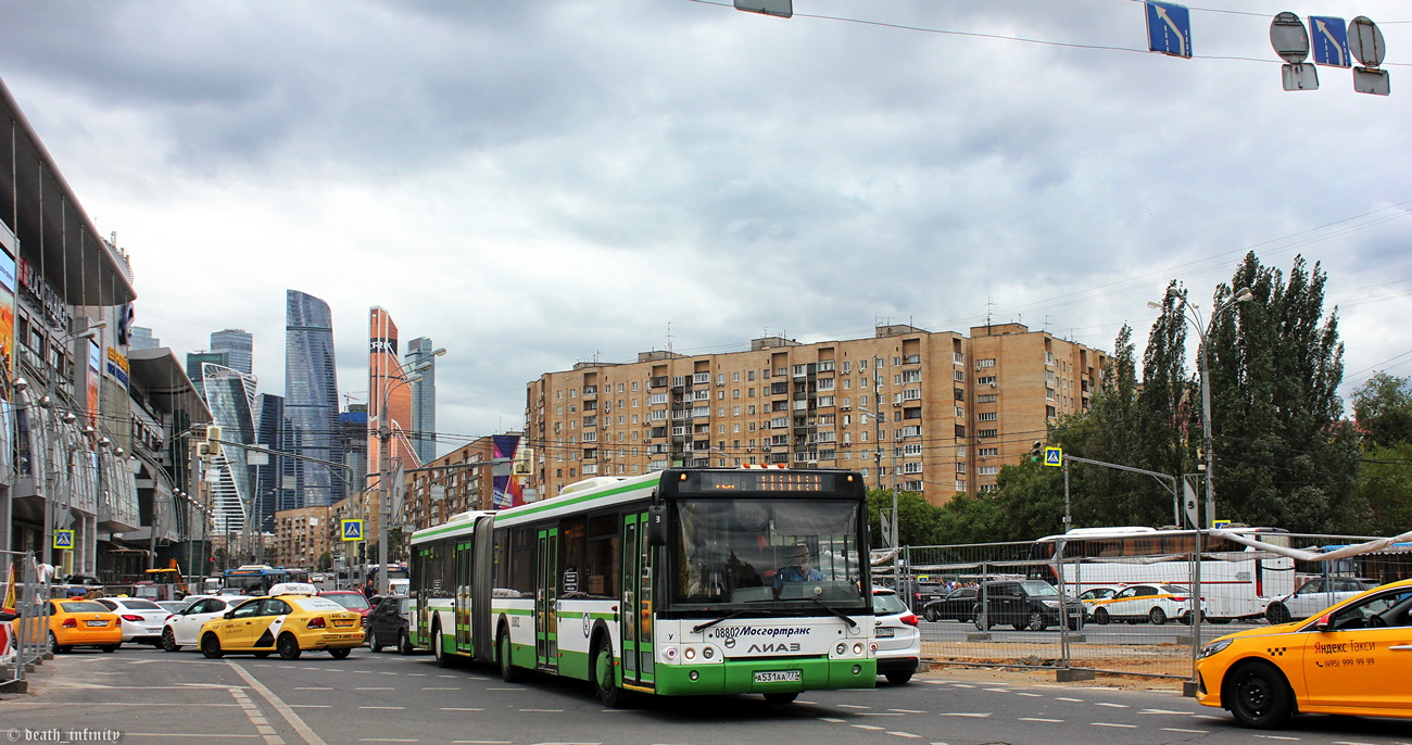 Москва, ЛиАЗ-6213.22-01 № 08802