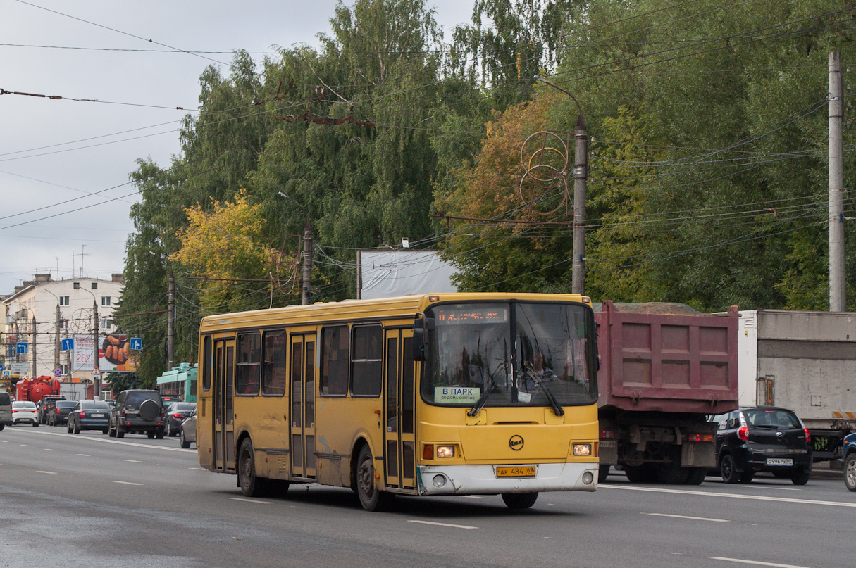 Тверская область, ЛиАЗ-5256.35 № АК 484 69