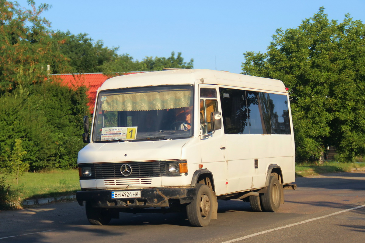 Odessa region, Mercedes-Benz T2 609D sz.: BH 4924 HK