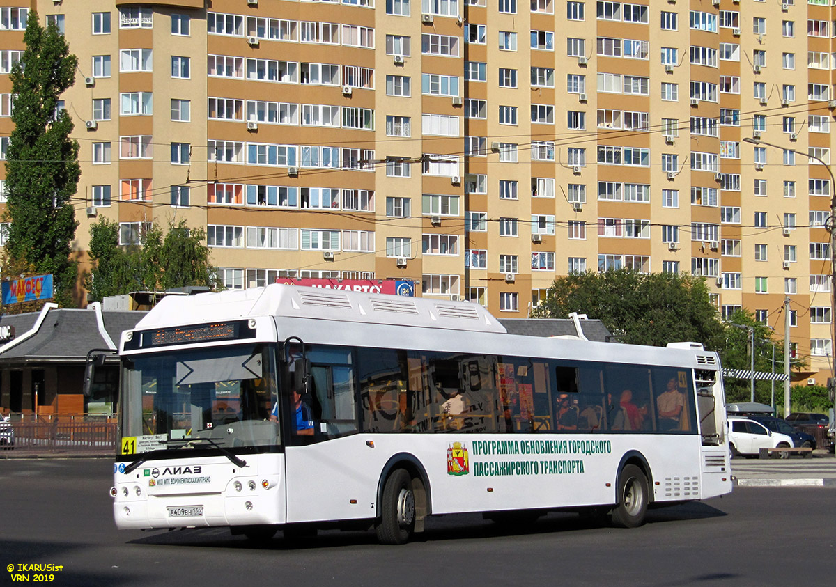 Варонежская вобласць, ЛиАЗ-5292.67 (CNG) № Е 409 ВН 136