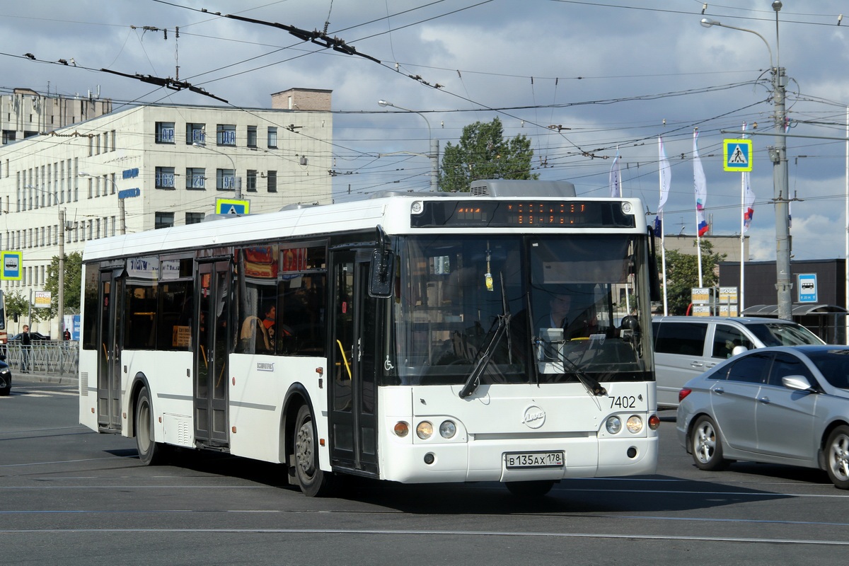 Санкт-Петербург, ЛиАЗ-5292.20 № 7402