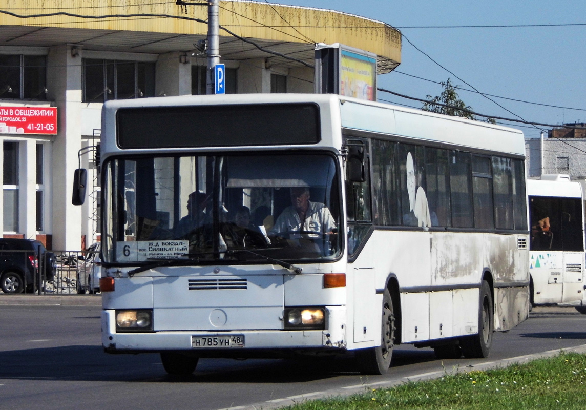 Lipetsk region, Mercedes-Benz O405N № Н 785 УН 48