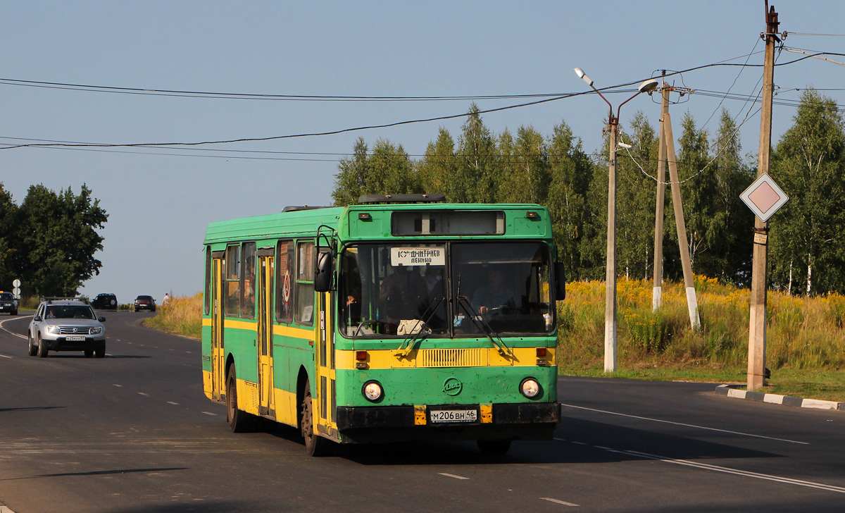 Курская область, ЛиАЗ-5256.25 № М 206 ВН 46