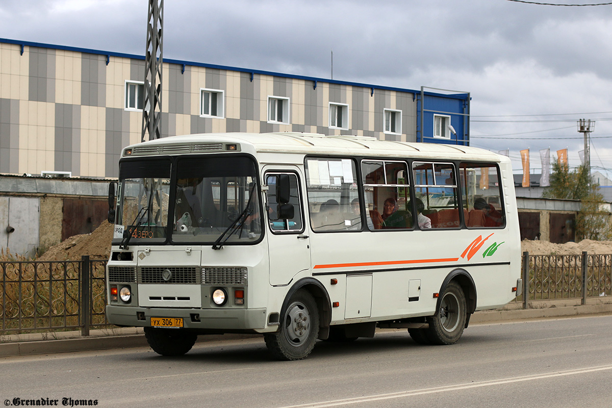 Sakha (Yakutia), PAZ-32054 # УХ 306 77