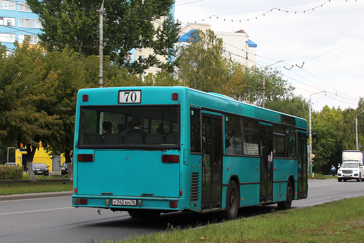 Пензенская область, Mercedes-Benz O405N № У 742 АН 76