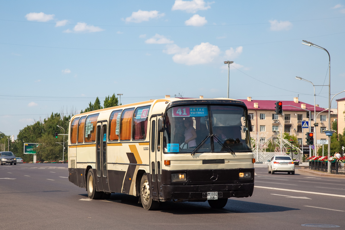 Карагандинская область, Mercedes-Benz O303-13KHP-L № M 680 BW