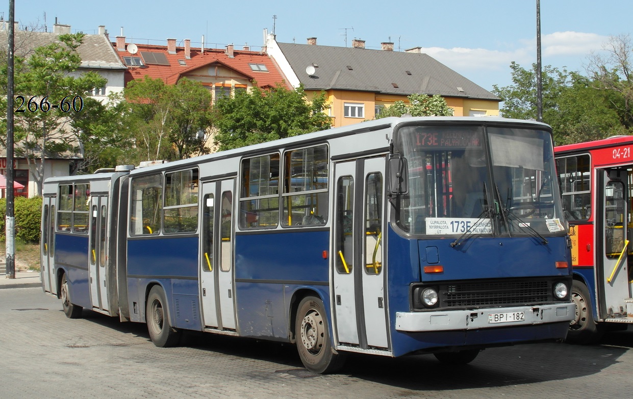 Ungarn, Ikarus 280.40A Nr. 11-82