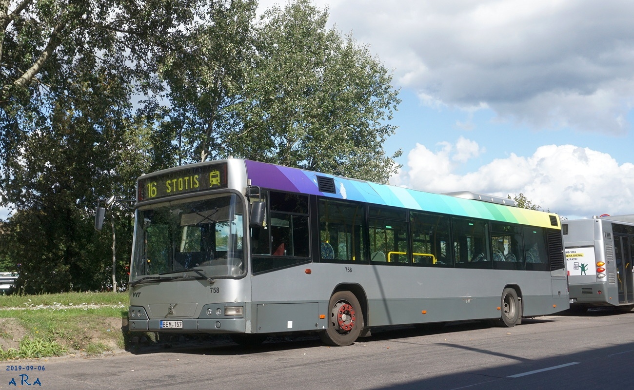 Литва, Volvo 7700 № 758