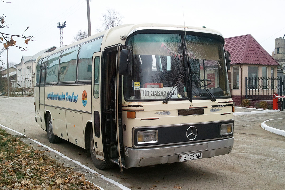 Приднестровье, Mercedes-Benz O303-9RHP № В 173 АМ — Фото — Автобусный  транспорт