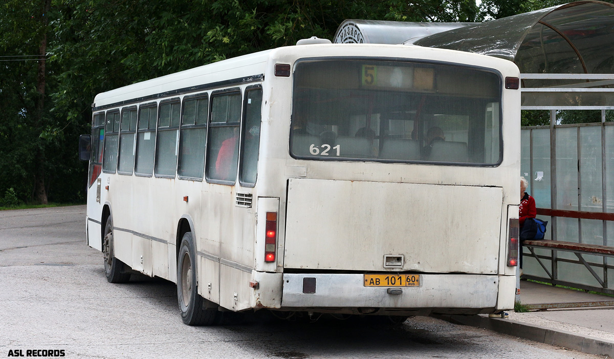 Псковская область, Mercedes-Benz O345 № 621