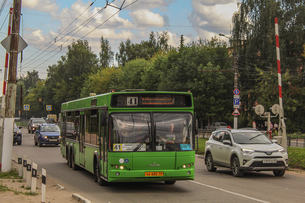 Цвярская вобласць, МАЗ-107.466 № АН 682 69