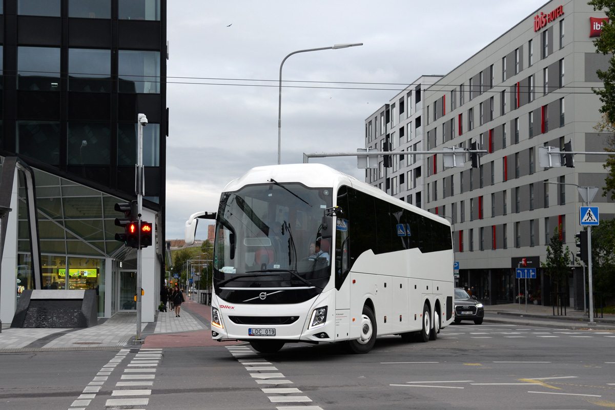 Литва, Volvo 9900 (2018) № LDC 019