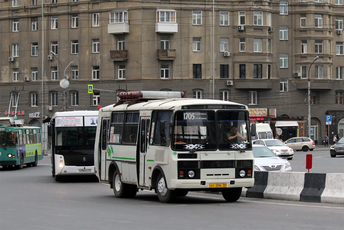 Новосибирская область, ПАЗ-32054 № 01