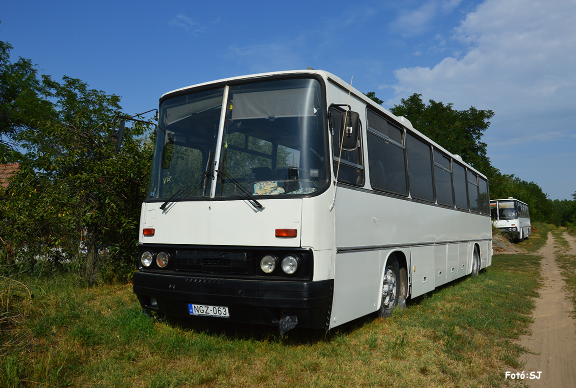 Венгрия, Ikarus 250.93 № NGZ-063