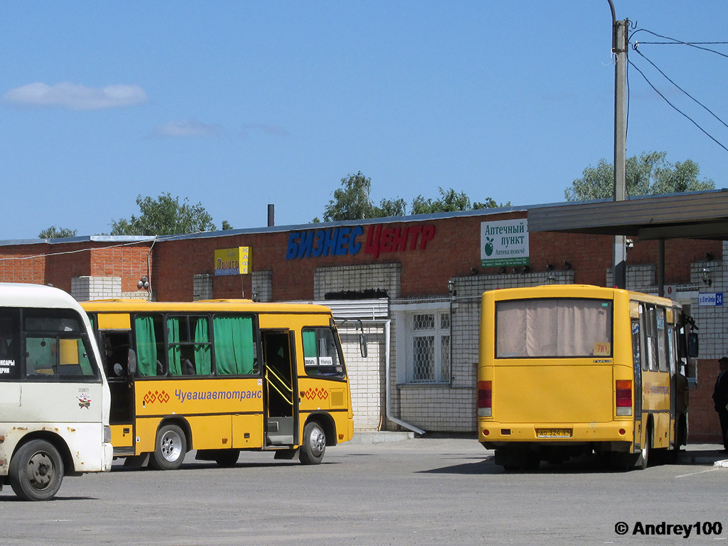 Чувашия, ПАЗ-320402-03 № В 475 ЕР 21; Чувашия, ПАЗ-320302-08 № 1870; Чувашия — Разные фотографии