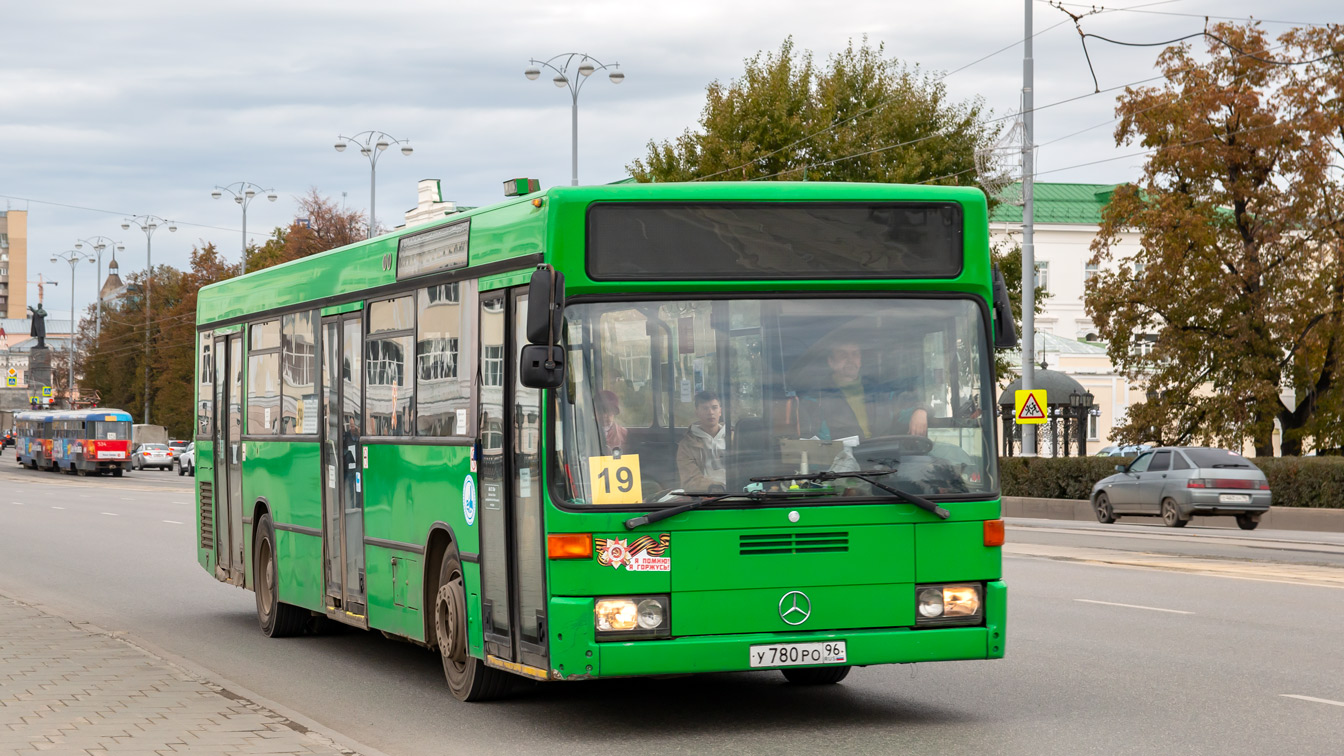 Свердловская область, Mercedes-Benz O405N № У 780 РО 96