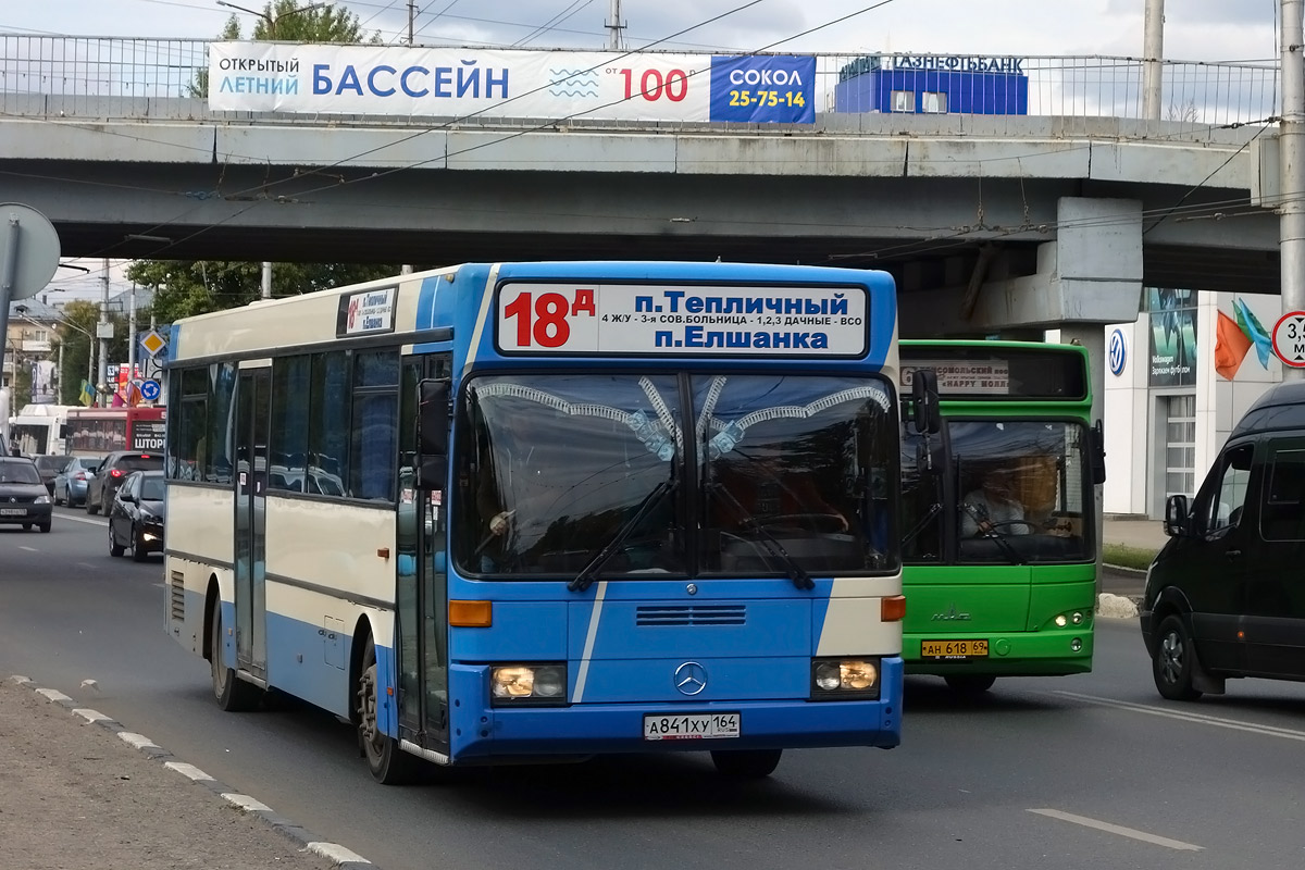 Saratov region, Mercedes-Benz O405 # А 841 ХУ 164