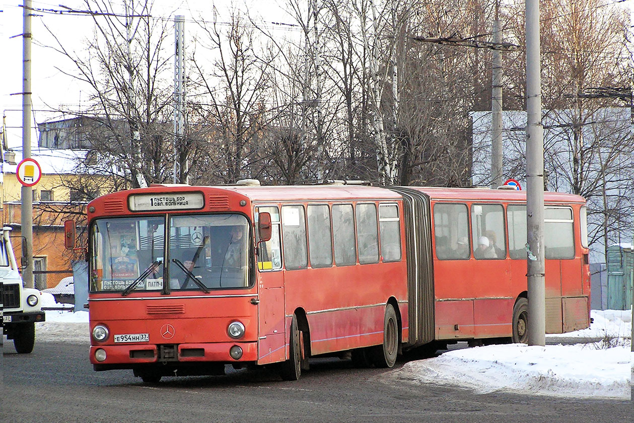 Ivanovói terület, Mercedes-Benz O305G sz.: Е 954 НН 37