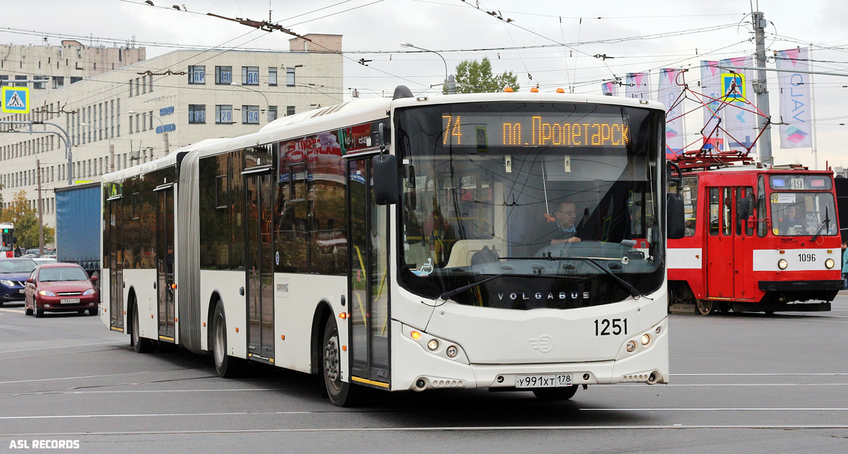 Санкт-Петербург, Volgabus-6271.05 № 1251