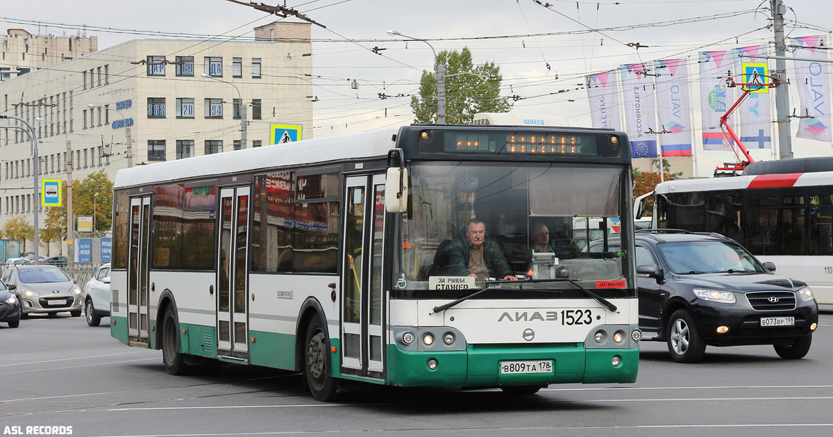 Санкт-Петербург, ЛиАЗ-5292.60 № 1523