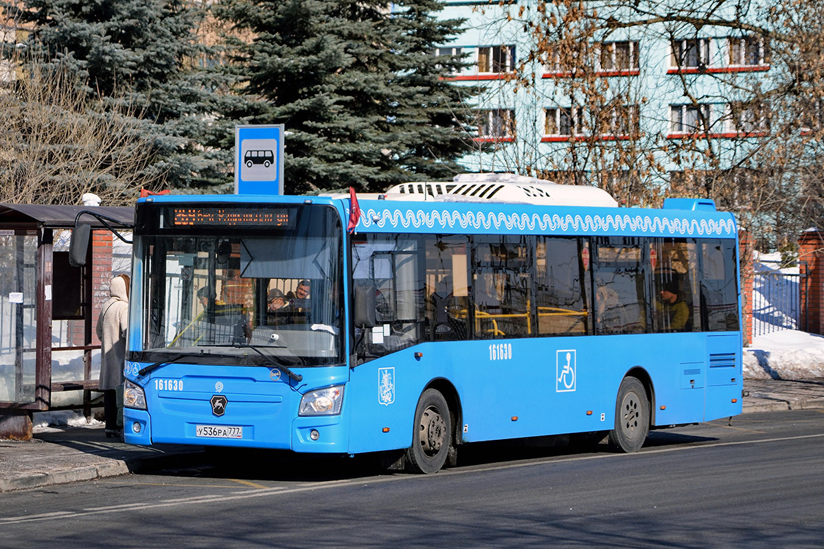 Moskau, LiAZ-4292.60 (1-2-1) Nr. 161630