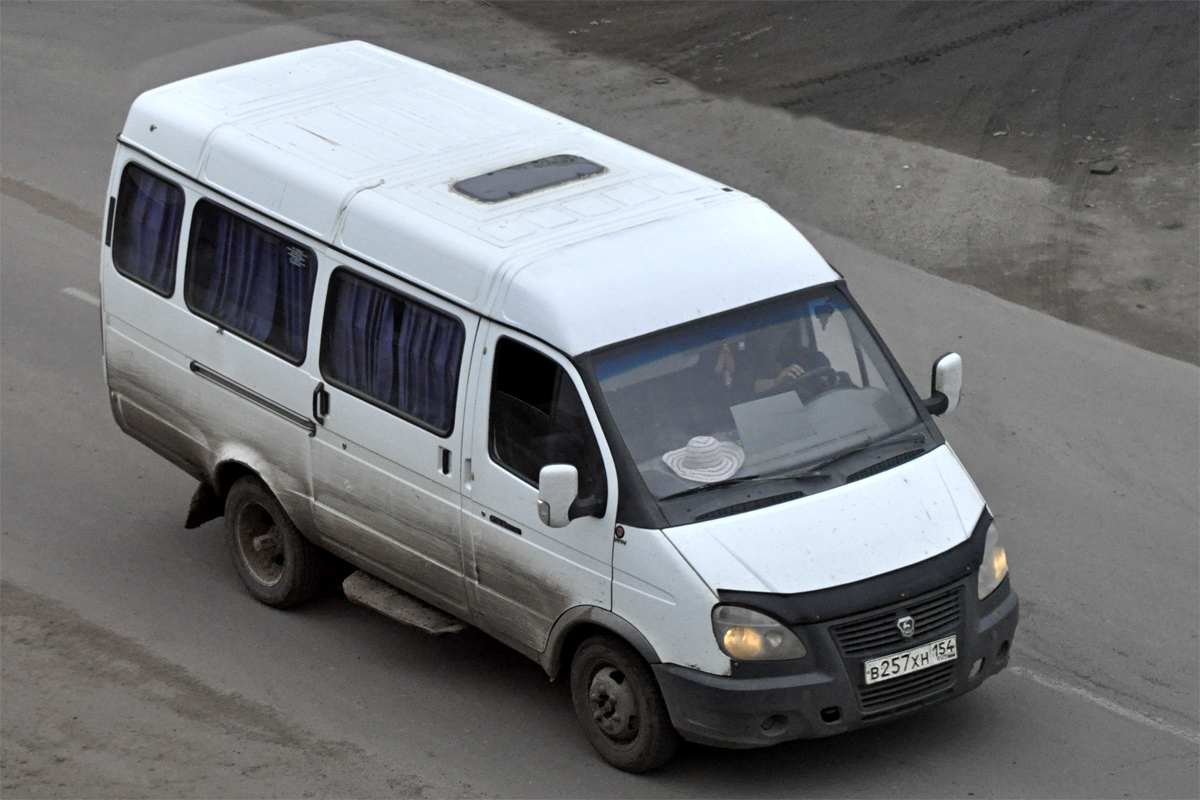 Алтайский край, ГАЗ-322132 (XTH, X96) № В 257 ХН 154