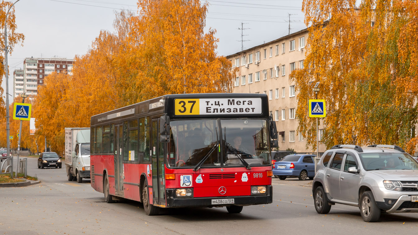 Свердловская область, Mercedes-Benz O405N2 № М 438 СО 159