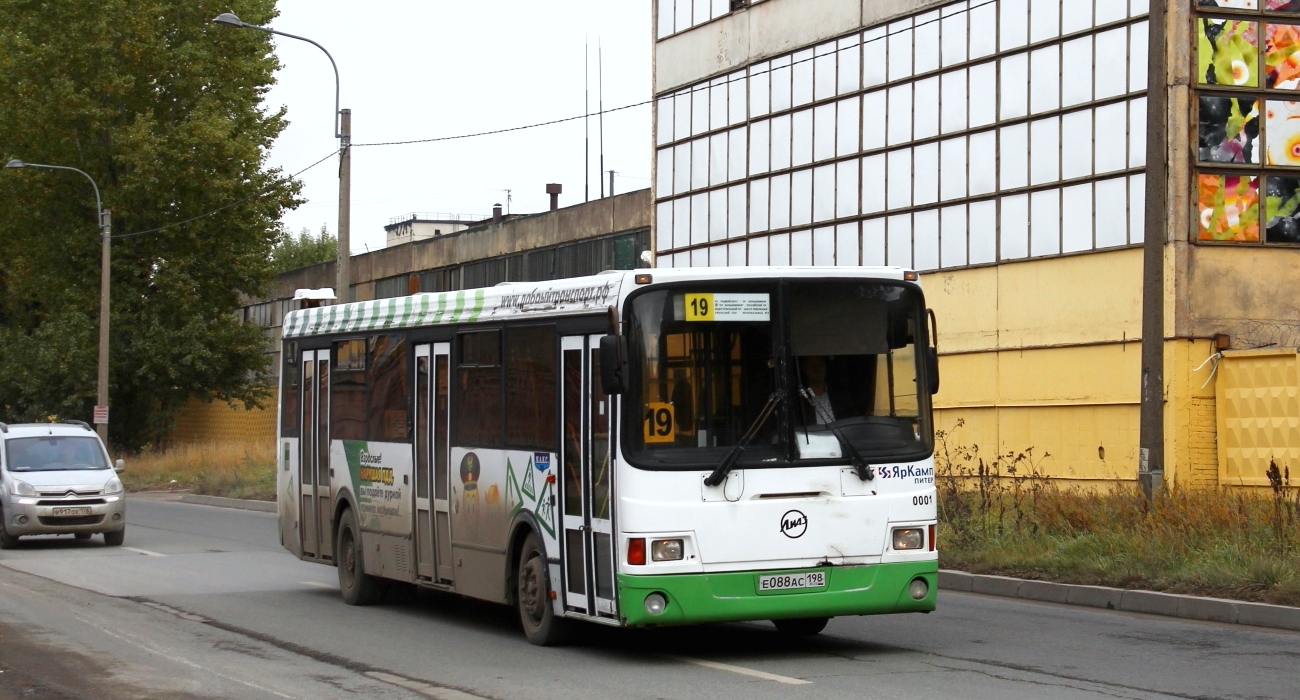 Санкт-Петербург, ЛиАЗ-5293.53 № 0001