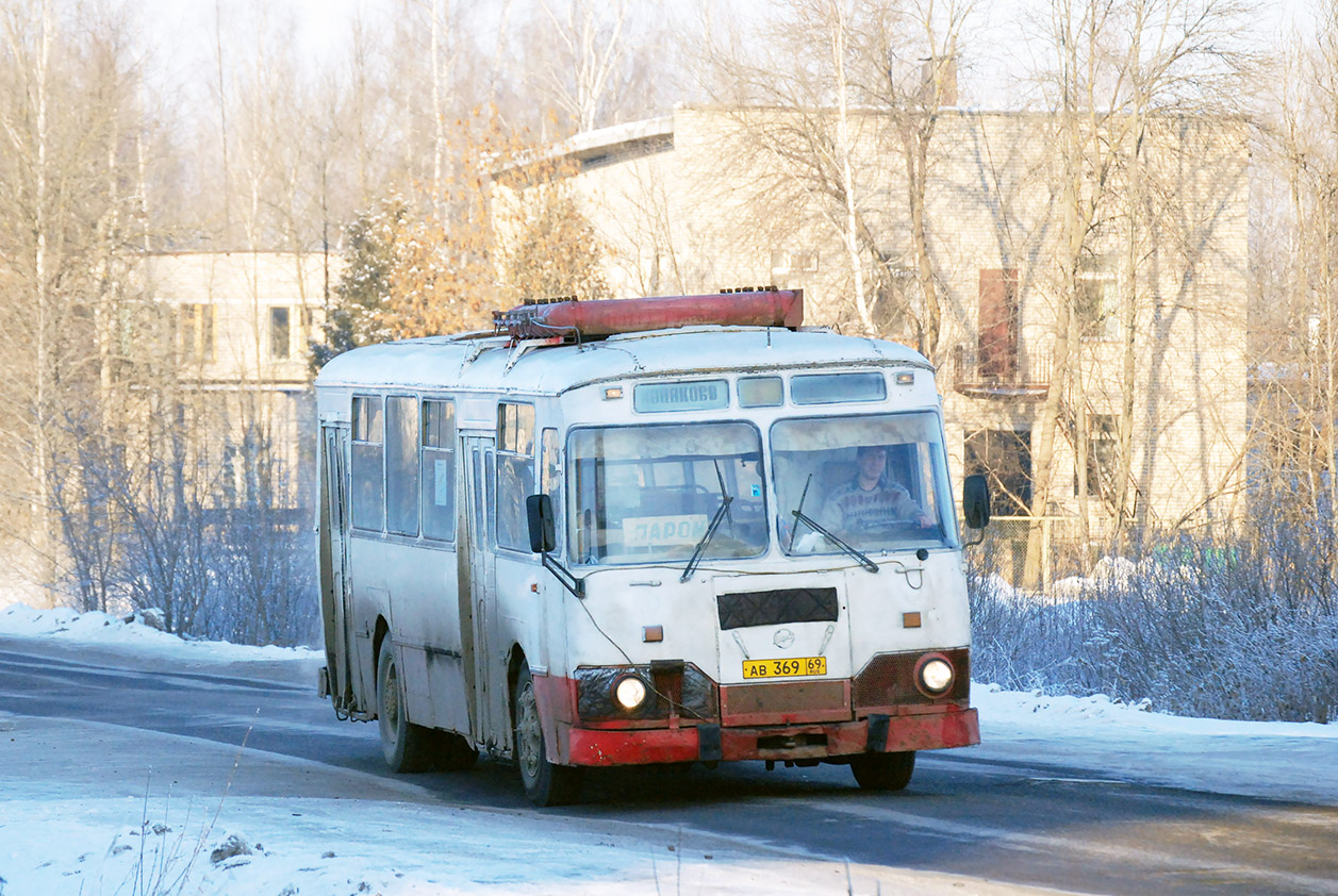 Тверская область, ЛиАЗ-677М № АВ 369 69