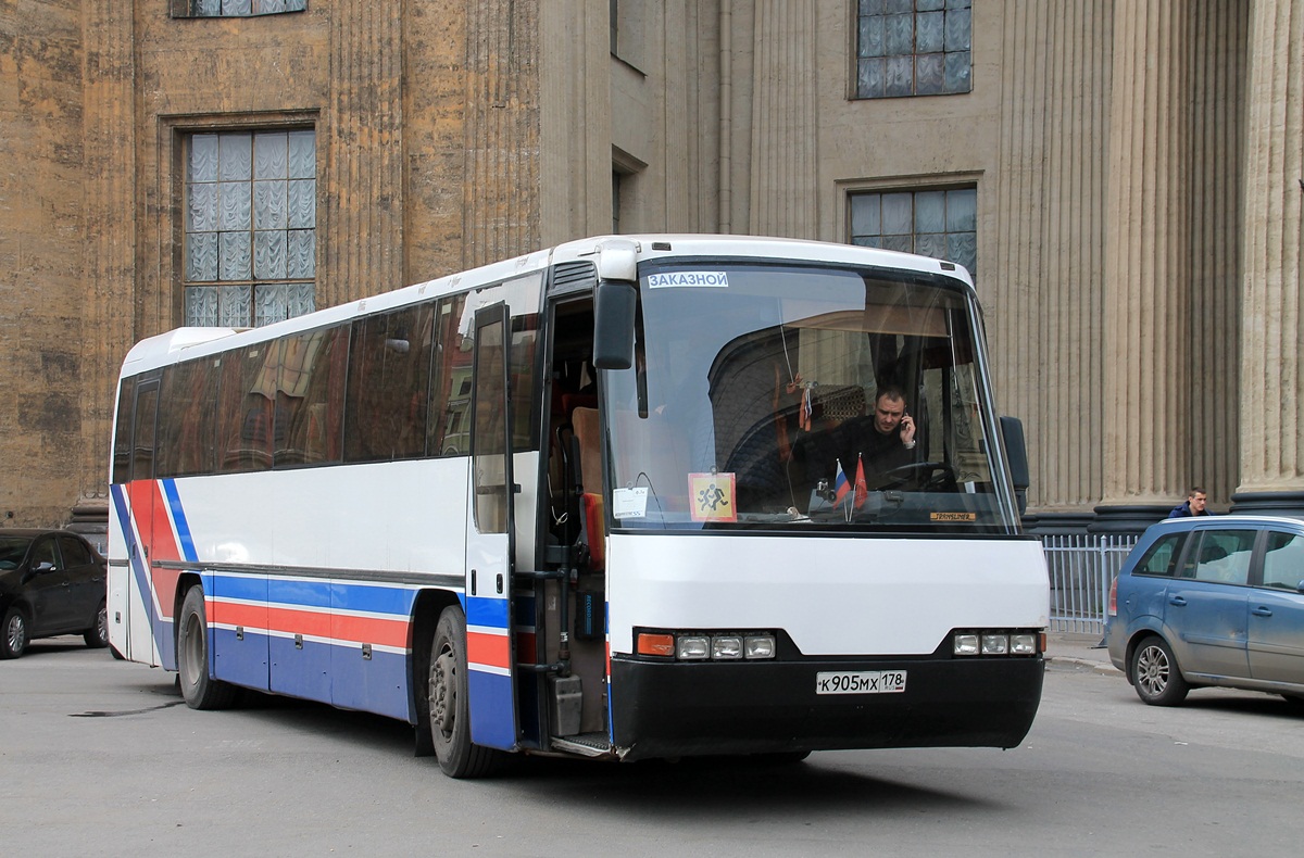 Санкт-Петербург, Neoplan N316K Transliner № К 905 МХ 178