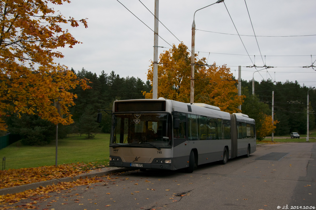 Литва, Volvo 7700A № 745