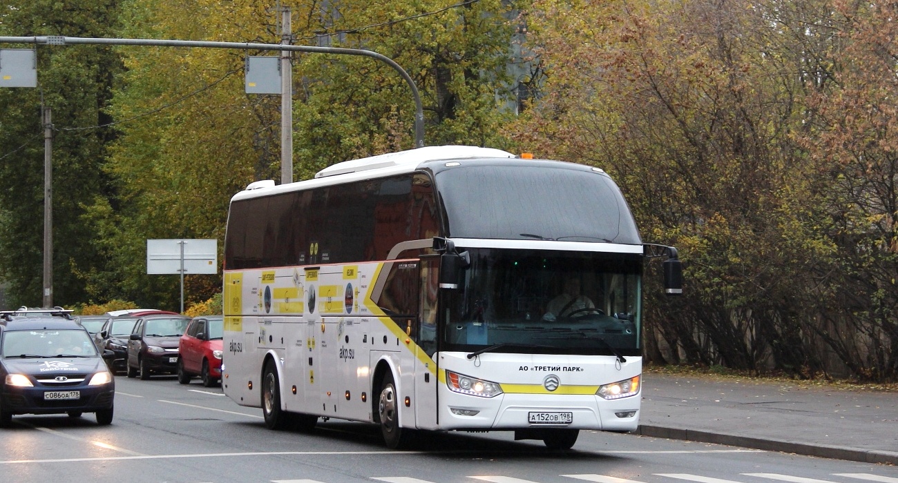 Санкт-Петербург, Golden Dragon XML6126JR № А 152 ОВ 198