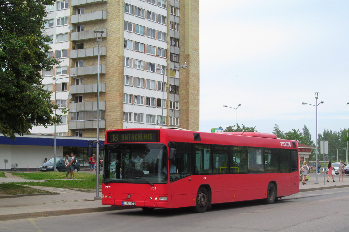 Литва, Volvo 7700 № 754