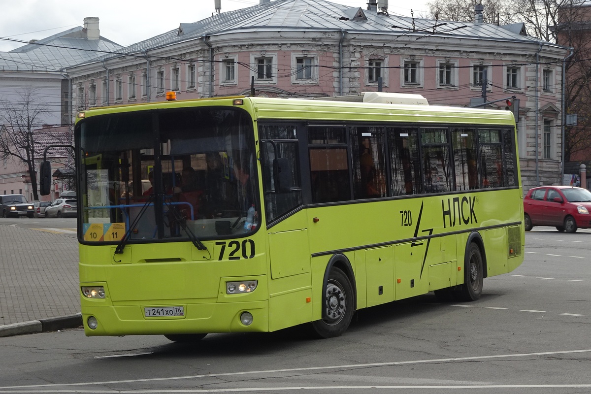 Яраслаўская вобласць, ЛиАЗ-5256.23-01 (ГолАЗ) № 720